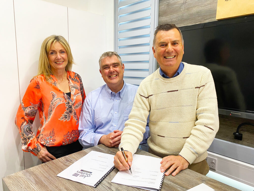 Business Contract Signing - Thomas Cater with Chris Rocker and Sarah Clifford